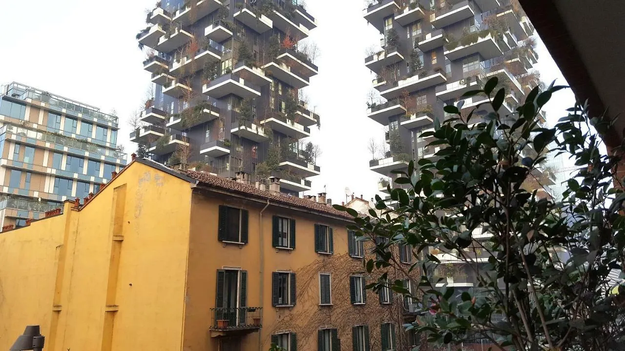 Vivere Milano Isola 0*, Mediolan Włochy